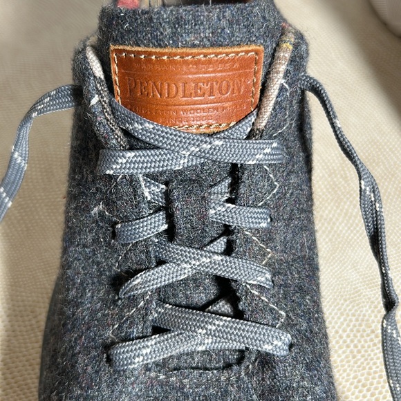 Pendleton Wool Women's Lace-Up Water-Resistant Wool Sneaker 7.5 - Picture 14 of 15